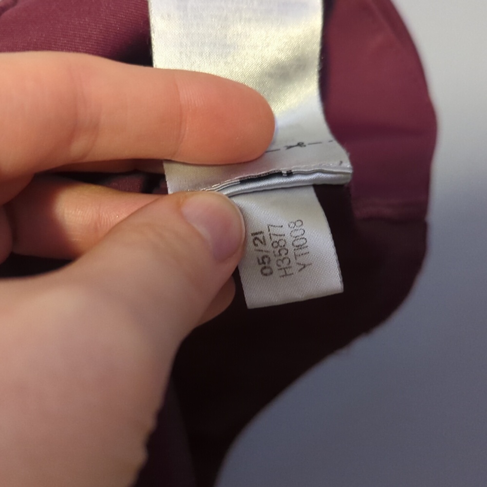 Adidas Maroon Ribbed Sports Bra Or Cropped Top Large - Picture 4 of 7